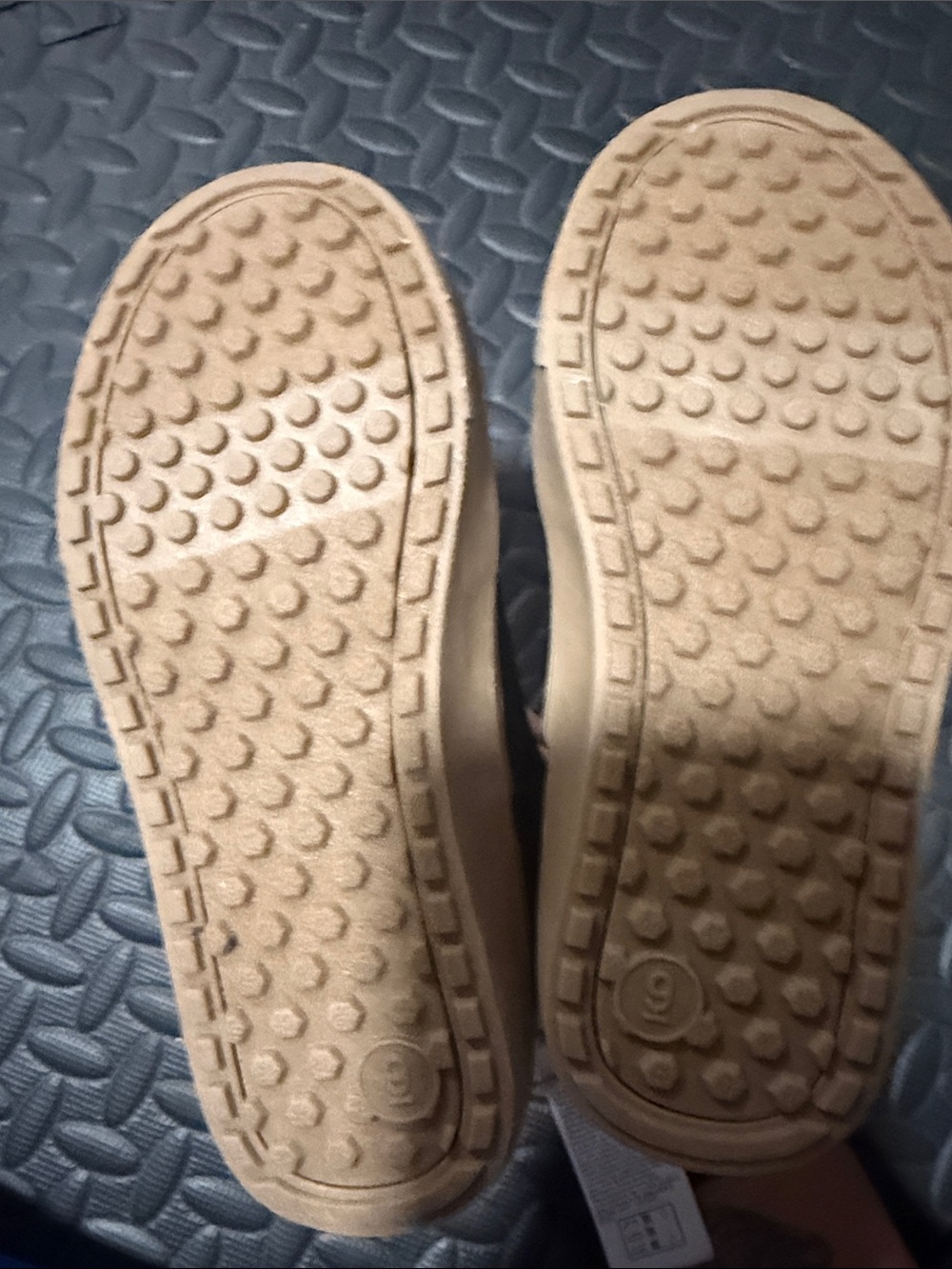 Old Navy Navy and Brown Sherpa-Lined Kids Winter Boots - Picture 3 of 4
